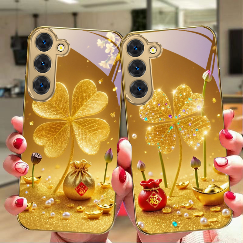 Phone Cases Samsung S23 - Ogromna złota koniczyna, złote szklane etui